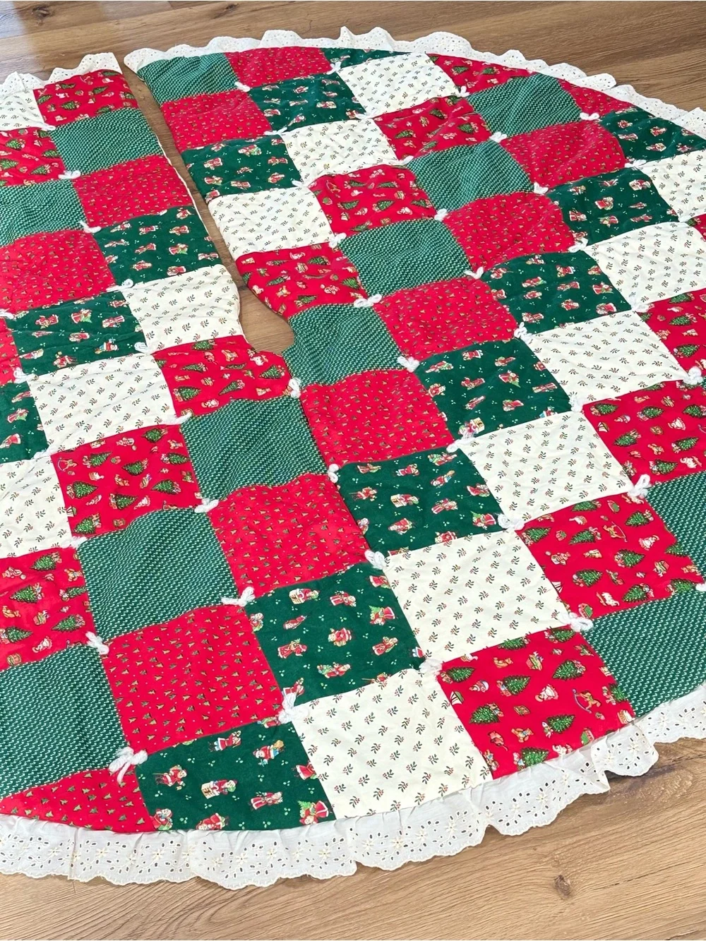 VTG Handmade Quilted Patchwork LARGE Christmas Tree Skirt Lace Geese Goose Santa